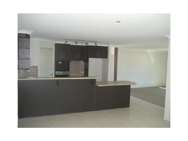 2 Laird Avenue, Rockhampton QLD 4700