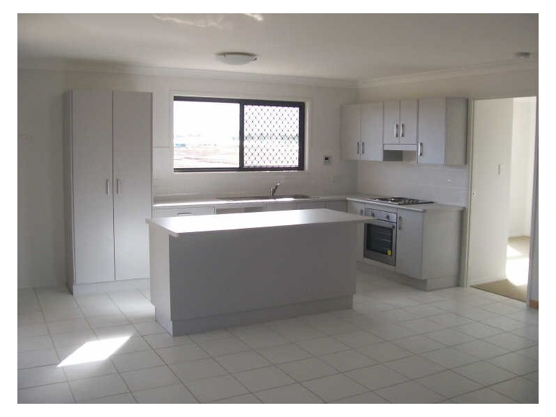 32 Joseph Street, Gracemere QLD 4702