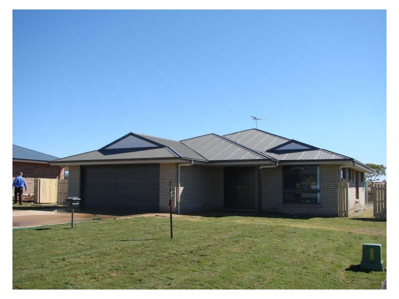 32 Joseph Street, Gracemere QLD 4702