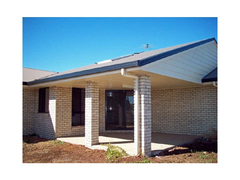 5 John Oxley Drive, Gracemere QLD 4702