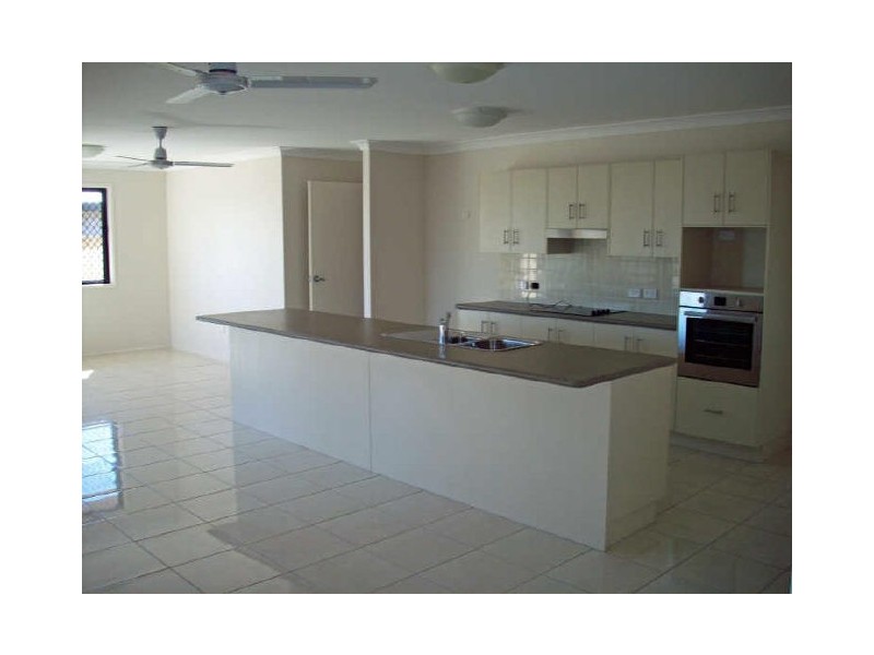 7 John Oxley Drive, Gracemere QLD 4702