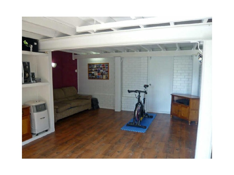 15 Barmoya Road, The Caves QLD 4702