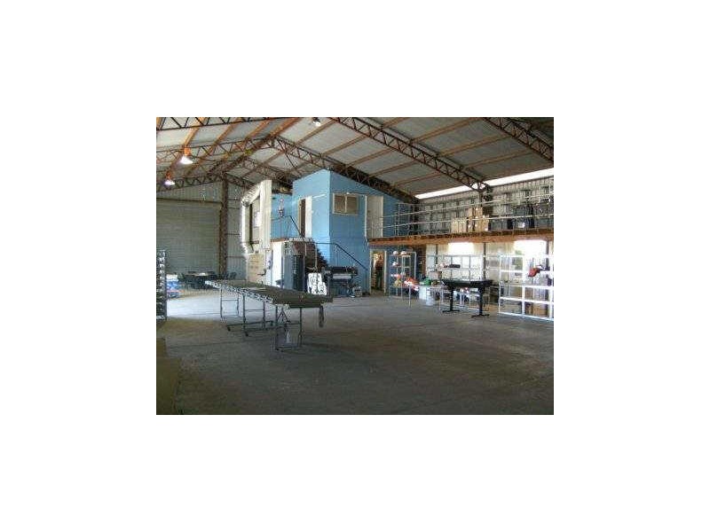 9 Okano Street, Moura QLD 4718