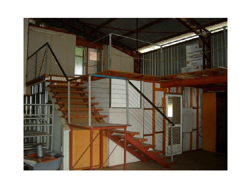 9 Okano Street, Moura QLD 4718