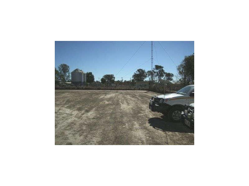 9 Okano Street, Moura QLD 4718