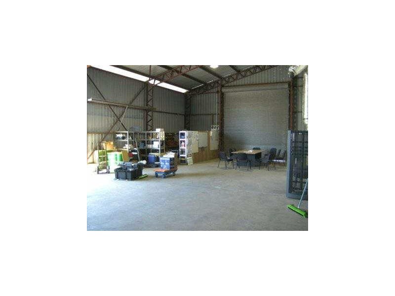 9 Okano Street, Moura QLD 4718