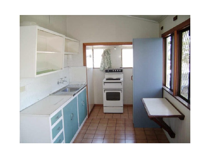 4 Naughton Street, Wandal QLD 4700