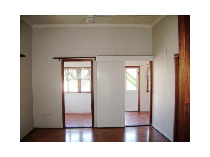 4 Naughton Street, Wandal QLD 4700