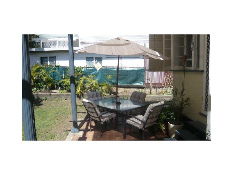 40 Meade Street, Wandal QLD 4700