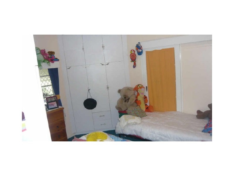 40 Meade Street, Wandal QLD 4700