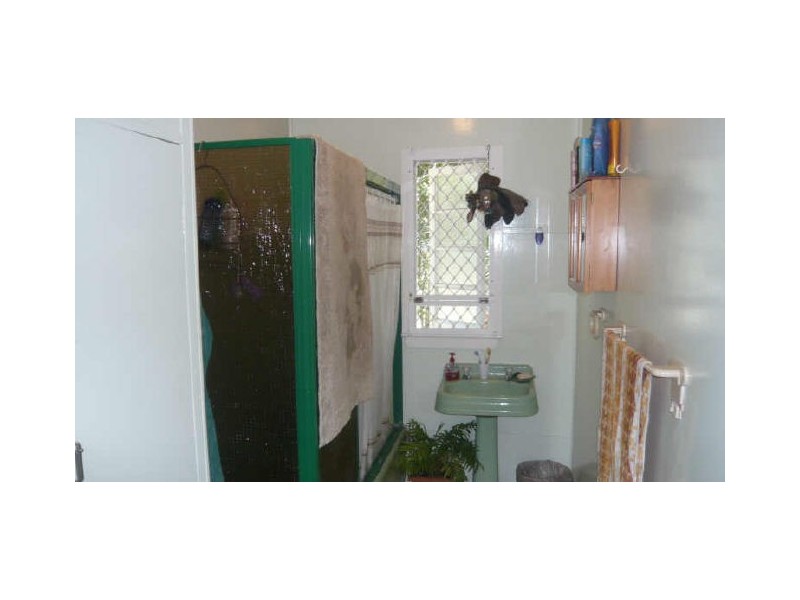 40 Meade Street, Wandal QLD 4700