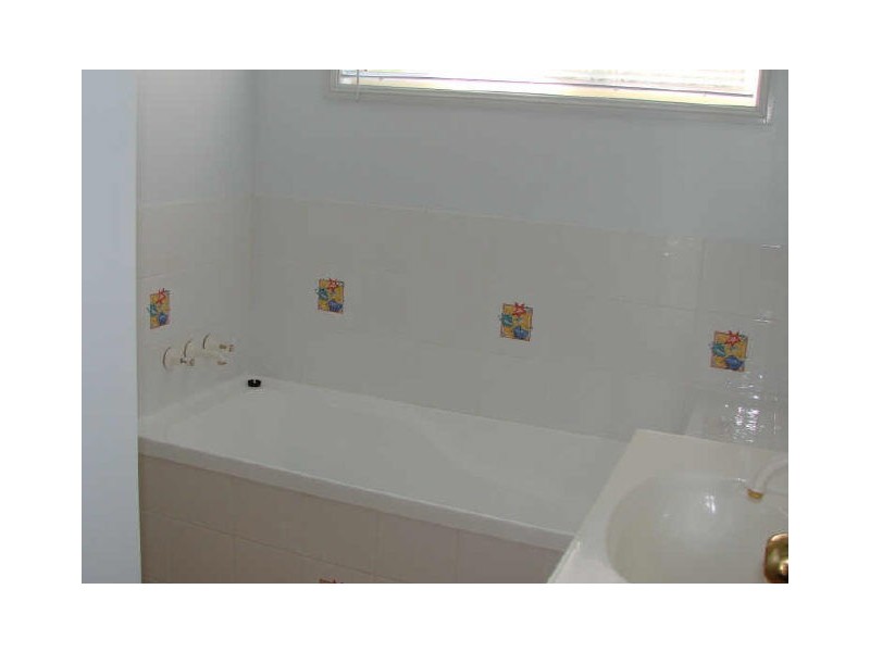 30 Hutchings Street, Gracemere QLD 4702
