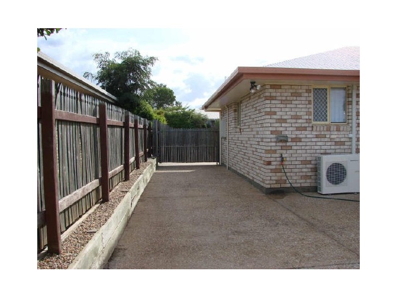30 Hutchings Street, Gracemere QLD 4702