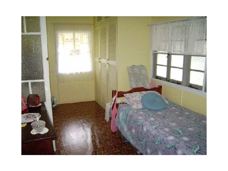 54 Hamilton Avenue, Rockhampton QLD 4700