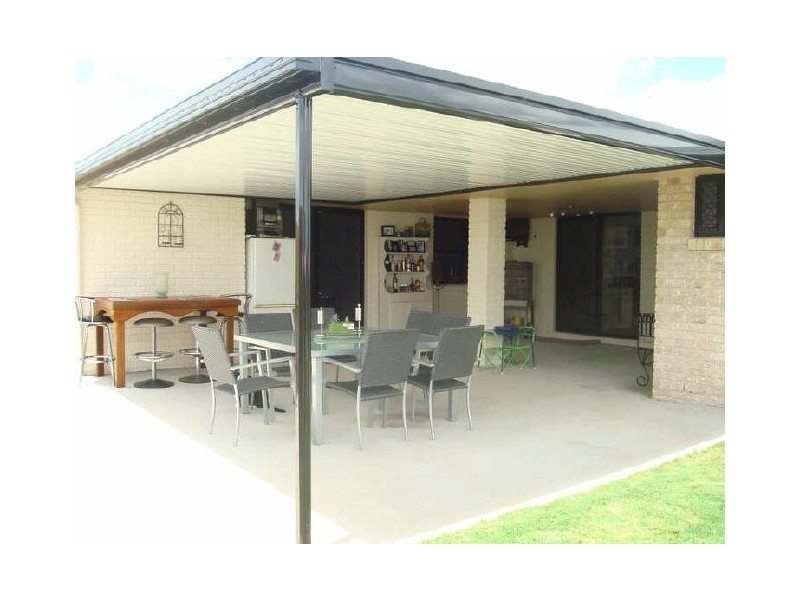 8 Wheeler Avenue, Gracemere QLD 4702