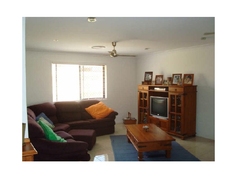 8 Wheeler Avenue, Gracemere QLD 4702