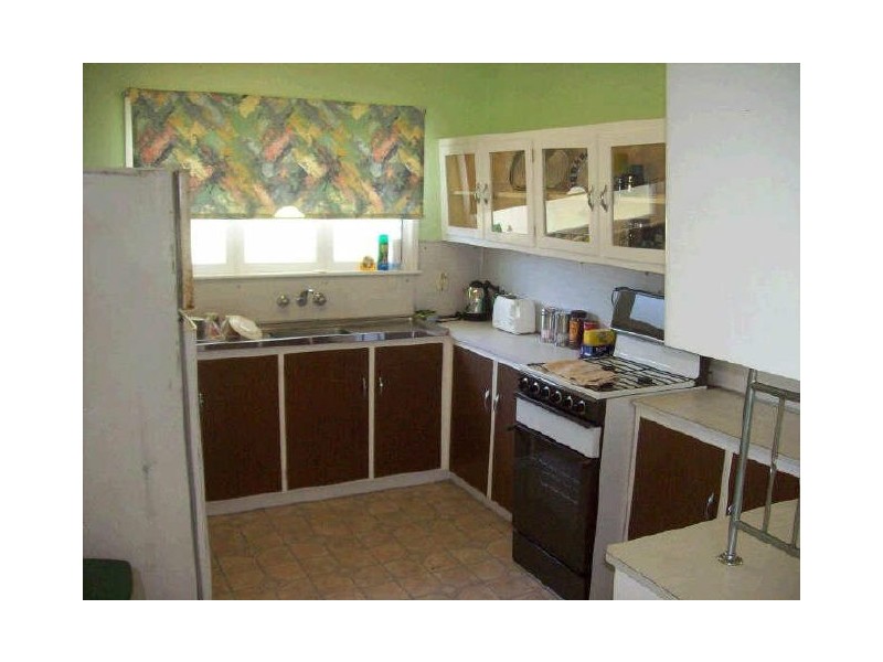 6 Knutsford Street, Wandal QLD 4700