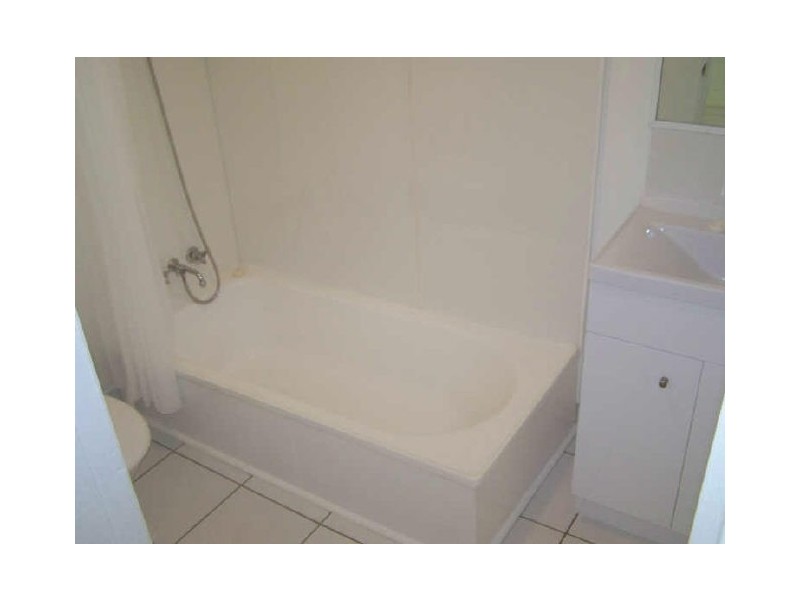 24 Larnach Street, Allenstown QLD 4700