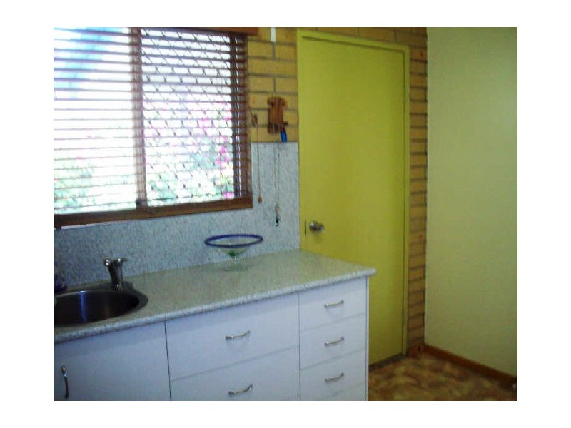 2 Leeds Avenue, Kawana QLD 4701