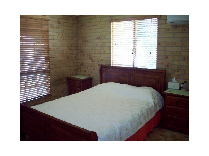 2 Leeds Avenue, Kawana QLD 4701