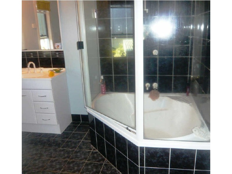 91 Curran Street, Koongal QLD 4701