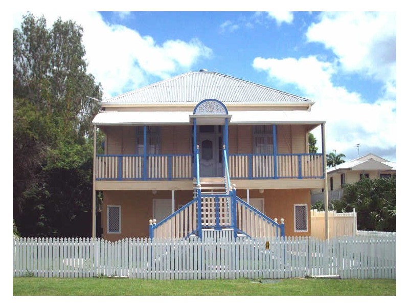 Unit 2/4 Connolly Street, Allenstown QLD 4700