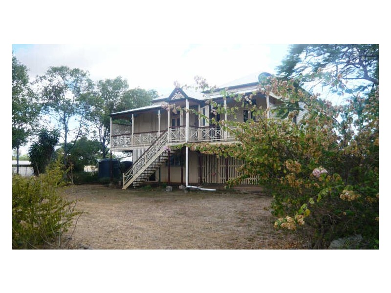 128 Lucas Street, Gracemere QLD 4702