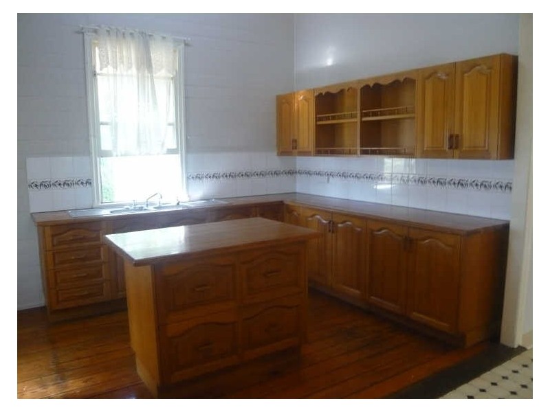 128 Lucas Street, Gracemere QLD 4702