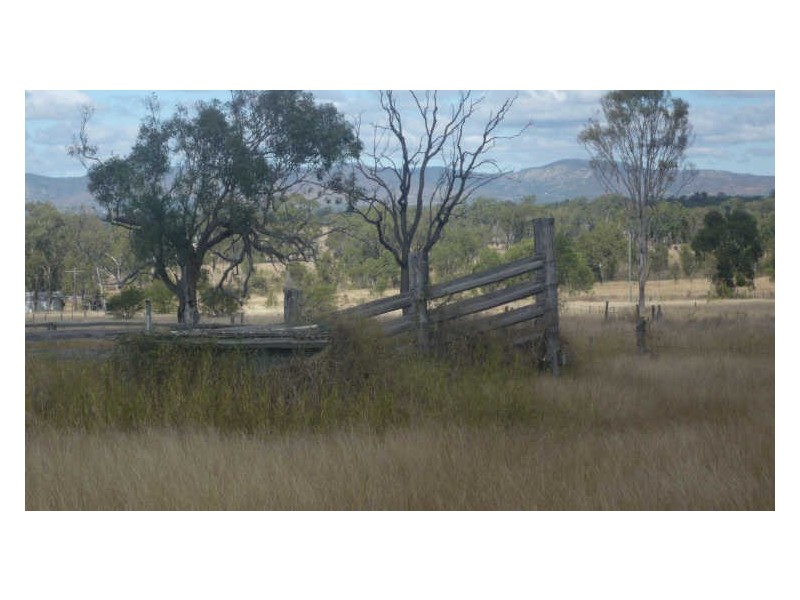 128 Lucas Street, Gracemere QLD 4702