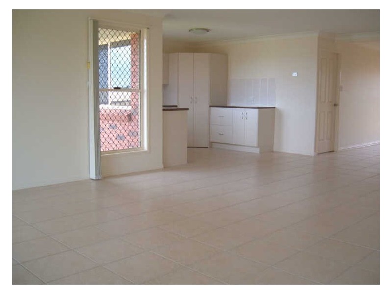 17 William Close, Gracemere QLD 4702