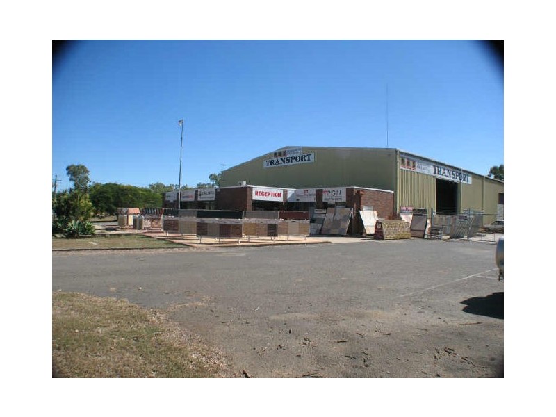 2 Featherstone Street, Rockhampton QLD 4700