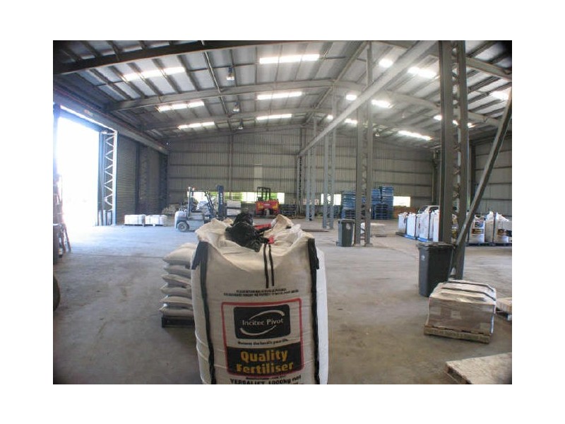 2 Featherstone Street, Rockhampton QLD 4700