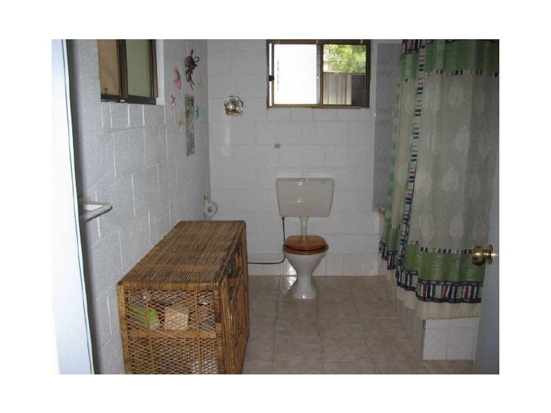2 Porters Lane, Mount Morgan QLD 4714