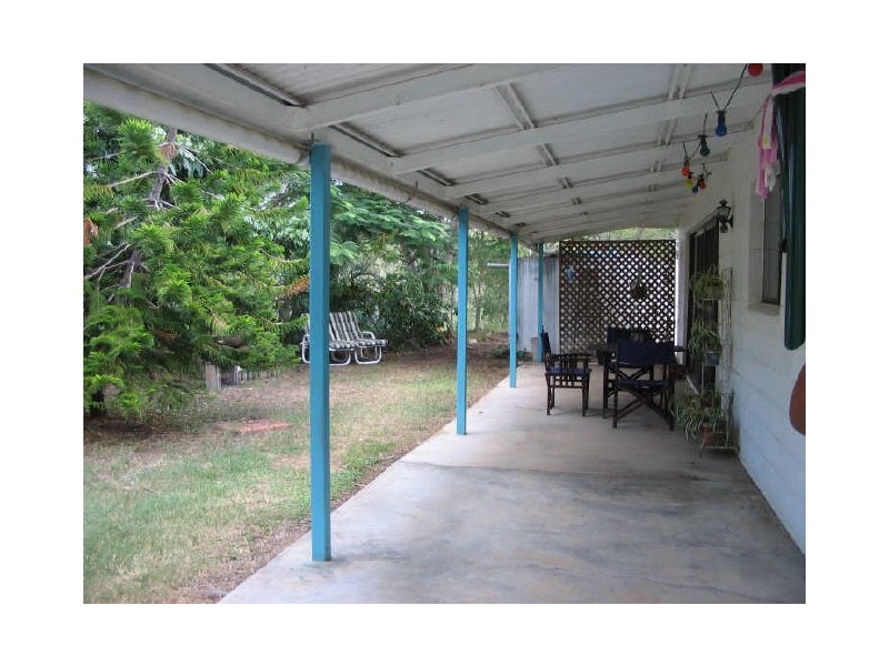 2 Porters Lane, Mount Morgan QLD 4714