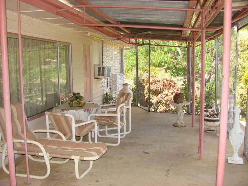 49 Hall Street, Mount Morgan QLD 4714