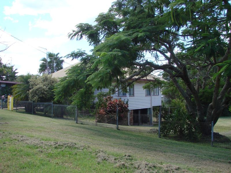 49 Hall Street, Mount Morgan QLD 4714