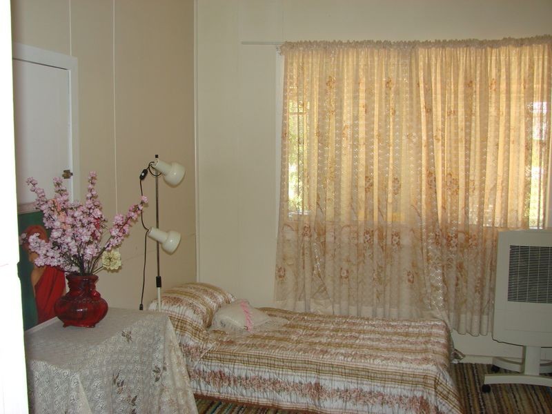 49 Hall Street, Mount Morgan QLD 4714