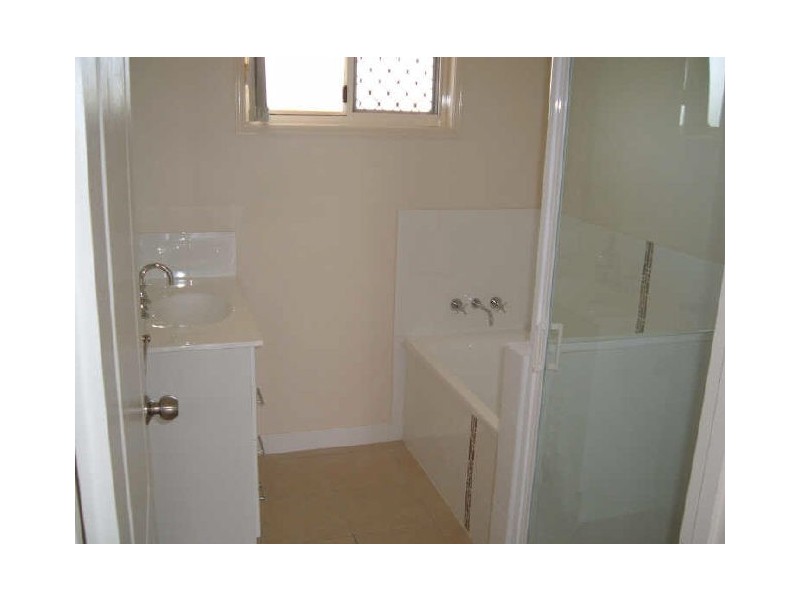 10 WILLIAM CLOSE, Gracemere QLD 4702