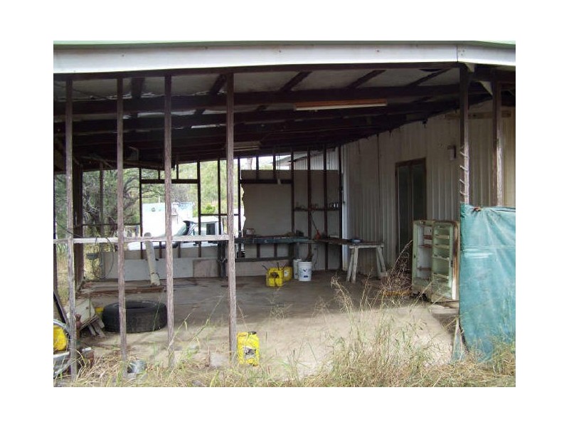 96 Vass Road, The Caves QLD 4702