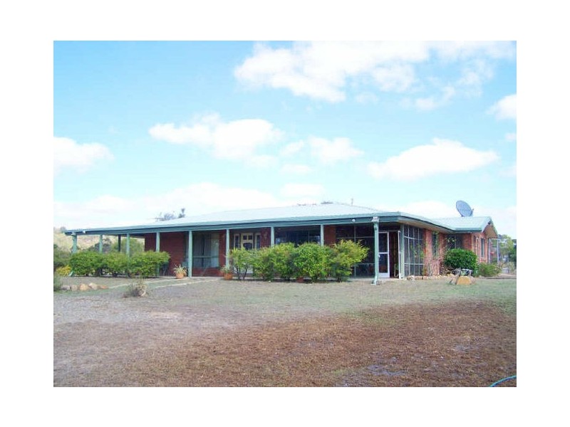 20 Petersen Road, Alton Downs QLD 4702