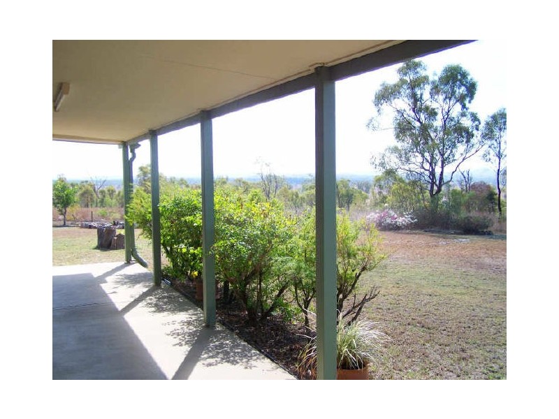 20 Petersen Road, Alton Downs QLD 4702