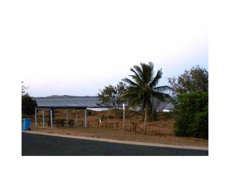 18 Schofield Parade, Keppel Sands QLD 4702