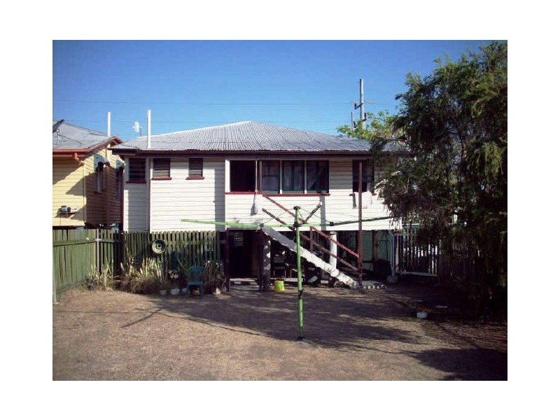 24 Derby Street, Rockhampton QLD 4700