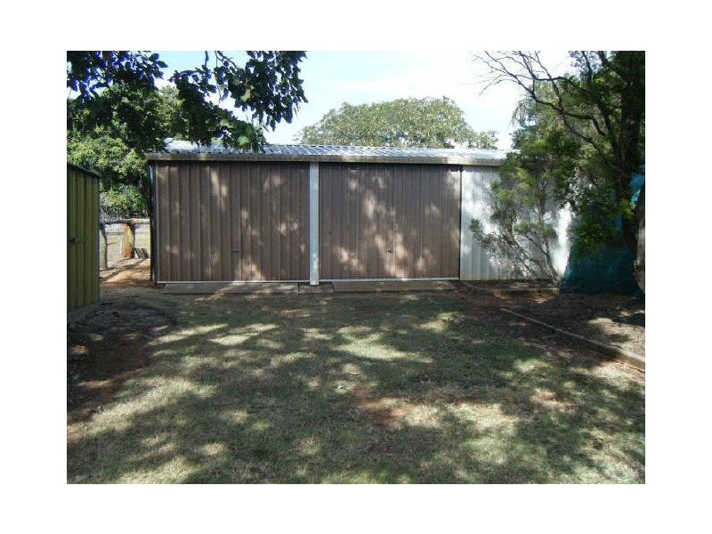 24 HINCHCLIFFE AVENUE, Bouldercombe QLD 4702