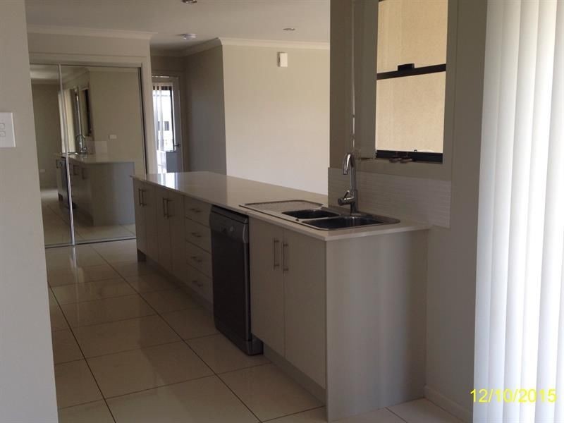 23 Maree Crescent, Gracemere QLD 4702
