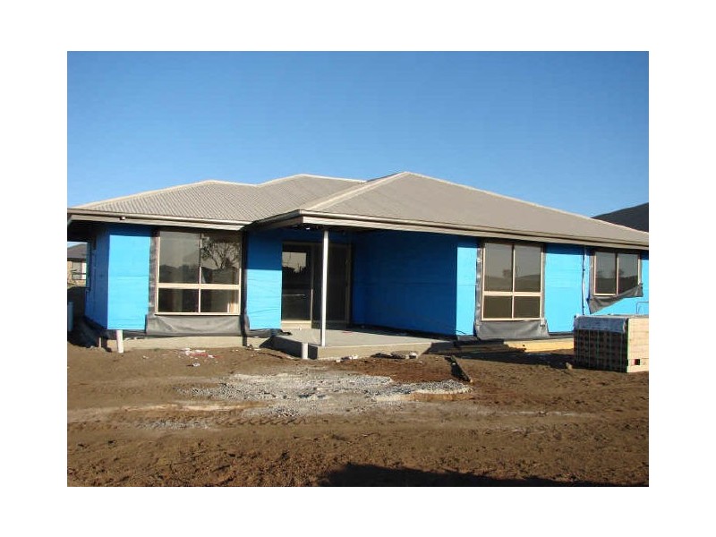 30 Joseph Street, Gracemere QLD 4702