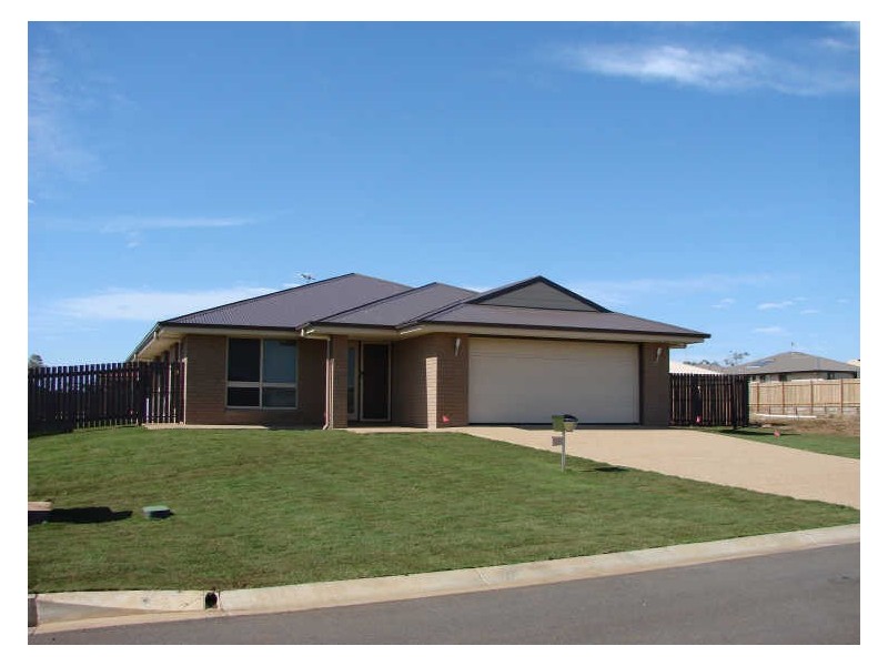 25 Joseph Street, Gracemere QLD 4702