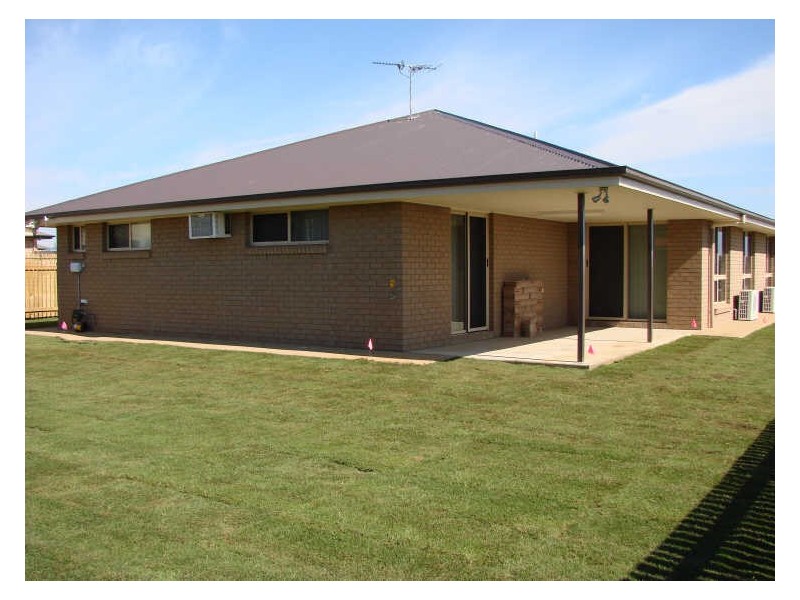 25 Joseph Street, Gracemere QLD 4702