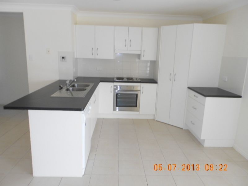 15 Boatwright Avenue, Gracemere QLD 4702