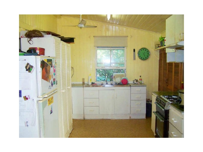 11 Knutsford Street, Rockhampton QLD 4700